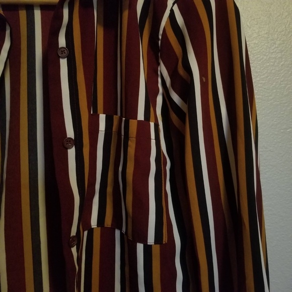 Forever 21 Patterned Button-up - Picture 4 of 5